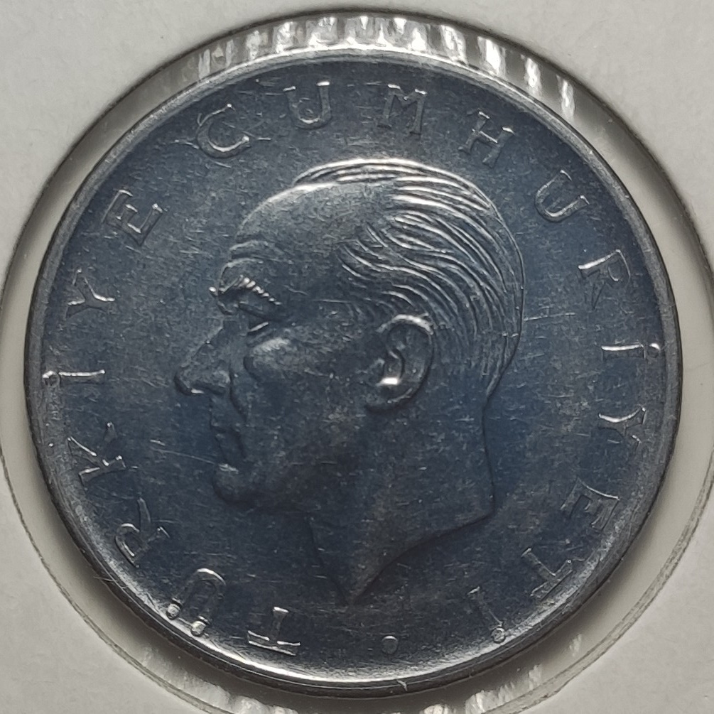 1 Lira 1976 Obverse
