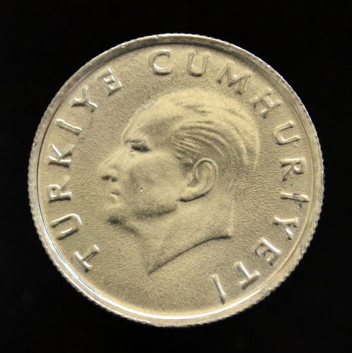 10 Lira 1988 Obverse