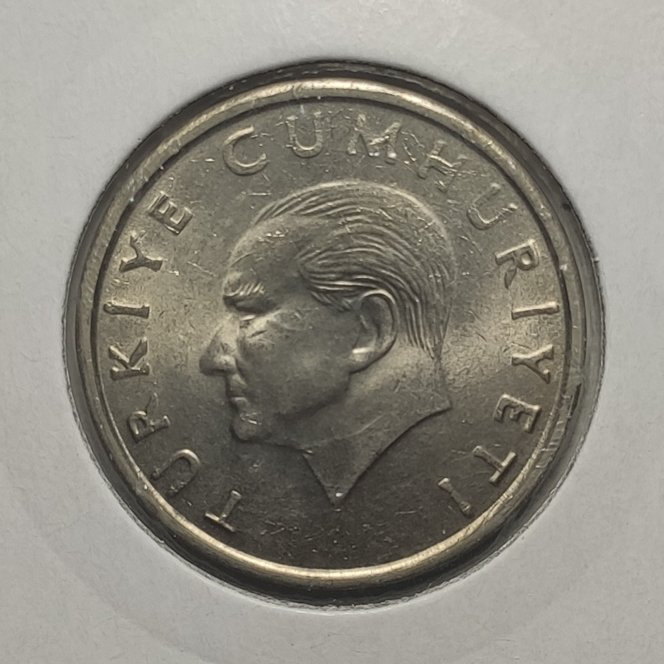 10 thousands of Lira 1995 Obverse