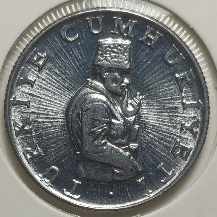 10 Lira 1982 Obverse