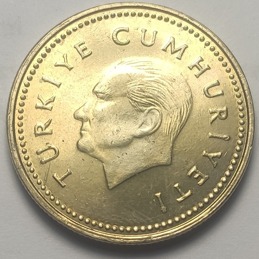 1000 Lira 1993 Obverse