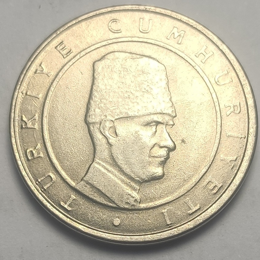 100.000 Lira 2001 Obverse