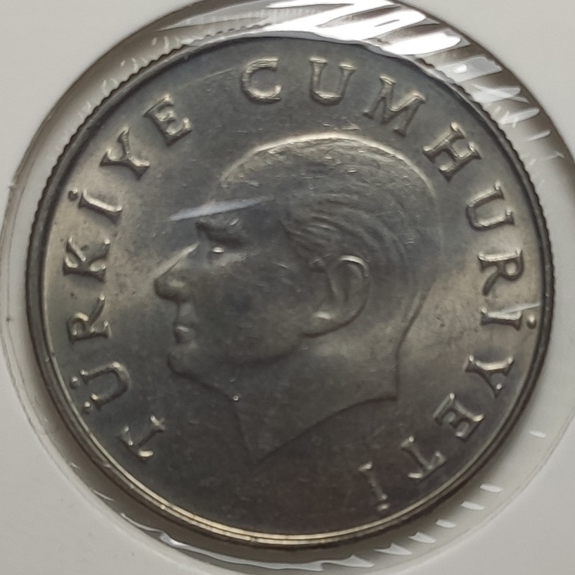 50 Lira 1986 Obverse